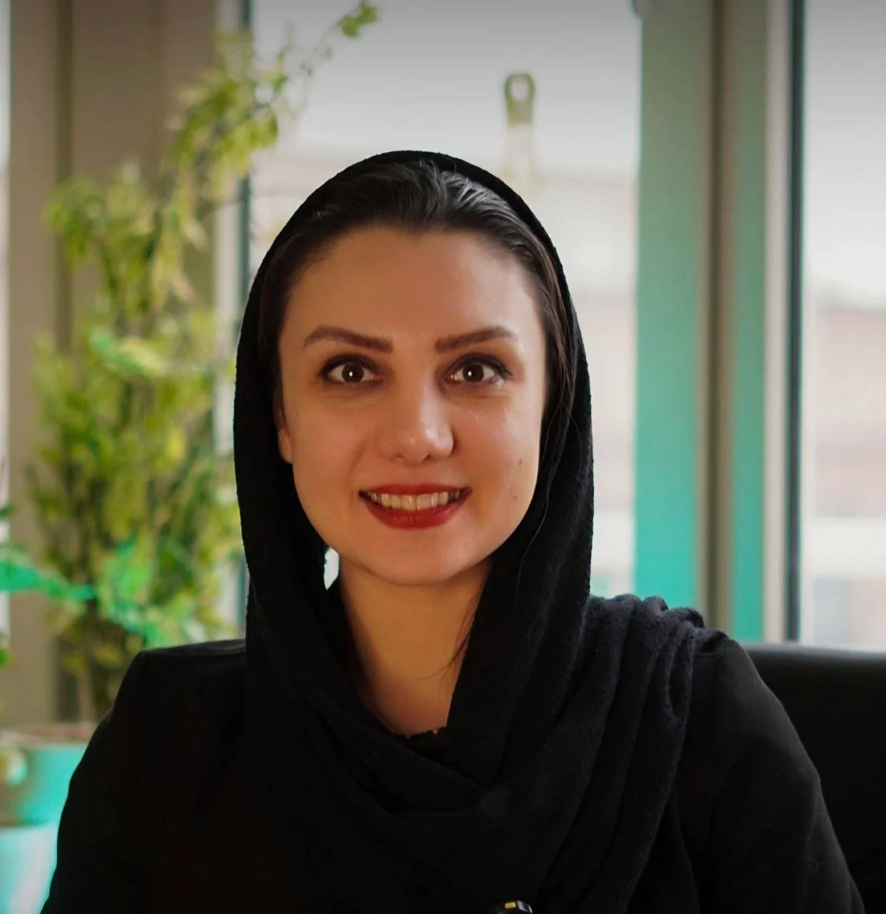 روشنک نقوی - عضو هیئت مدیره و مدیر توسعه بازار